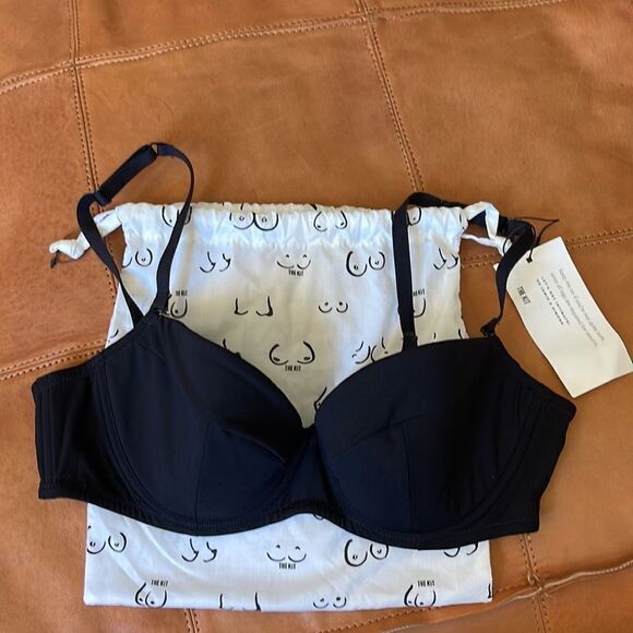The Kit Undergarments Moulded Black Balconette Bra Size 34 B in Onyx with Bag - Picture 4 of 9